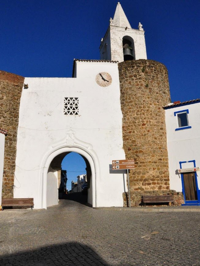 Castle of Redondos, Portugal
